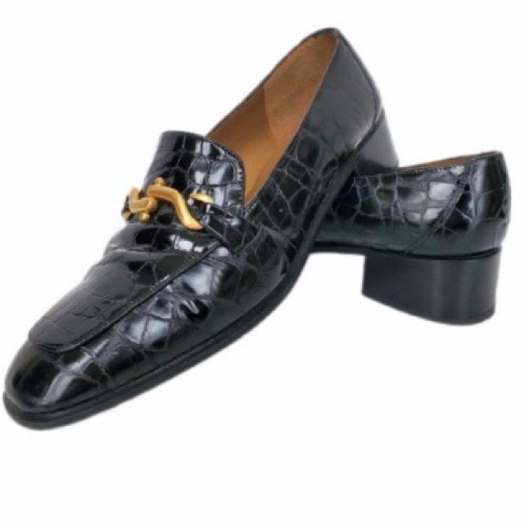 Stuart Weitzman 8-1/2 M EUC Croc-Embossed Loafers with Gold Detail Retail $279 - Picture 7 of 7